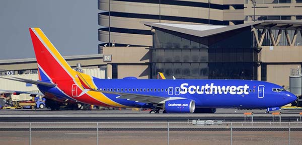 Southwest Boeing 737-8H4 N8644C, Phoenix Sky Harbor, December 22, 2014